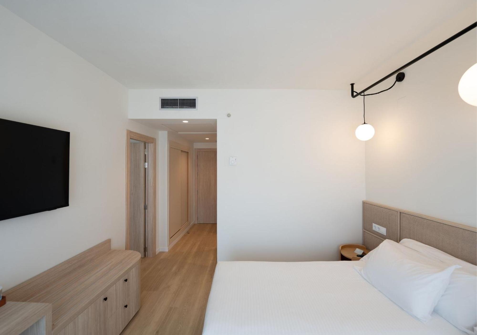 Hotel Rh Arena - 4*