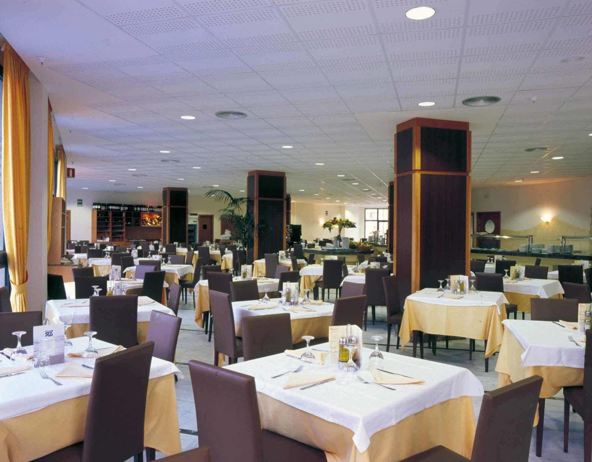 Hotel Rh Arena
