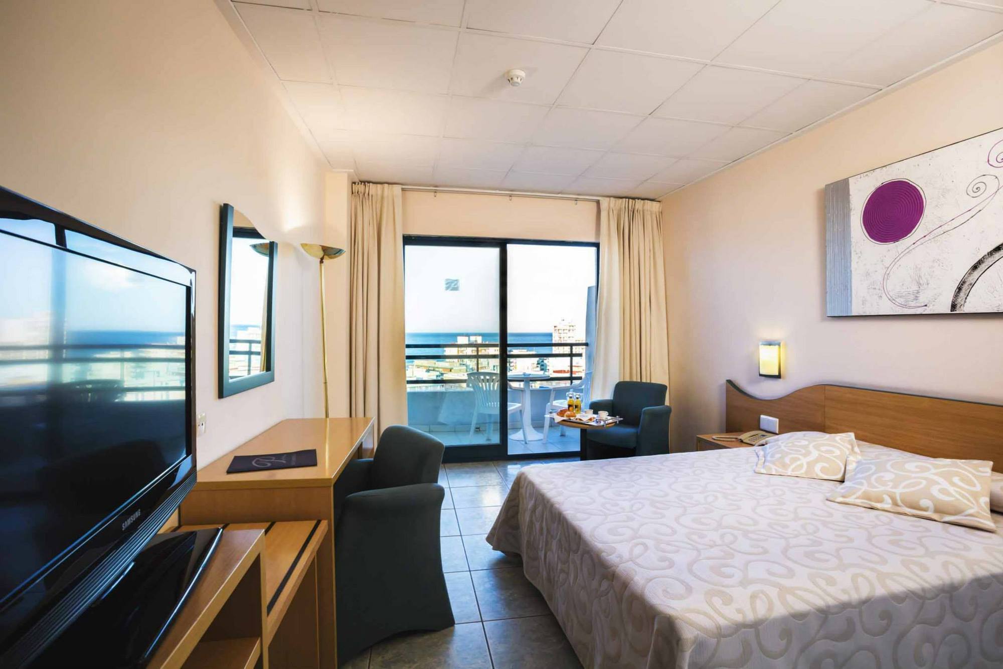 Hotel Rh Arena 4*