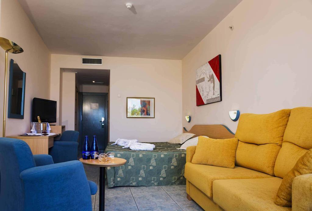 Hotel Rh Arena 4*